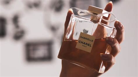 シャネル(CHANEL)のガブリエルについて徹底解説！ .